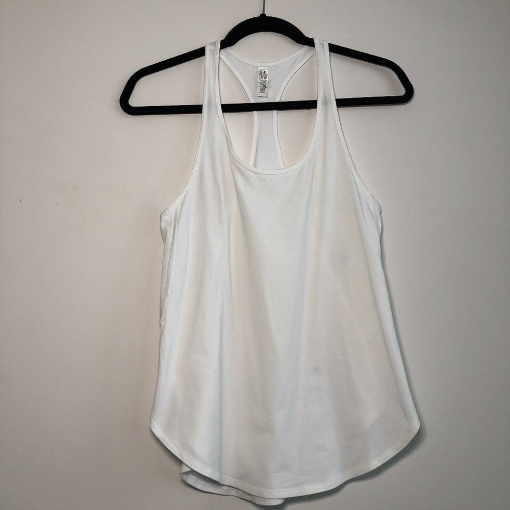 NWOT Under Armour Tank Top XS